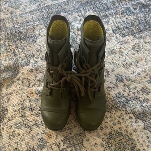 SOREL Olive Green Women's Boots